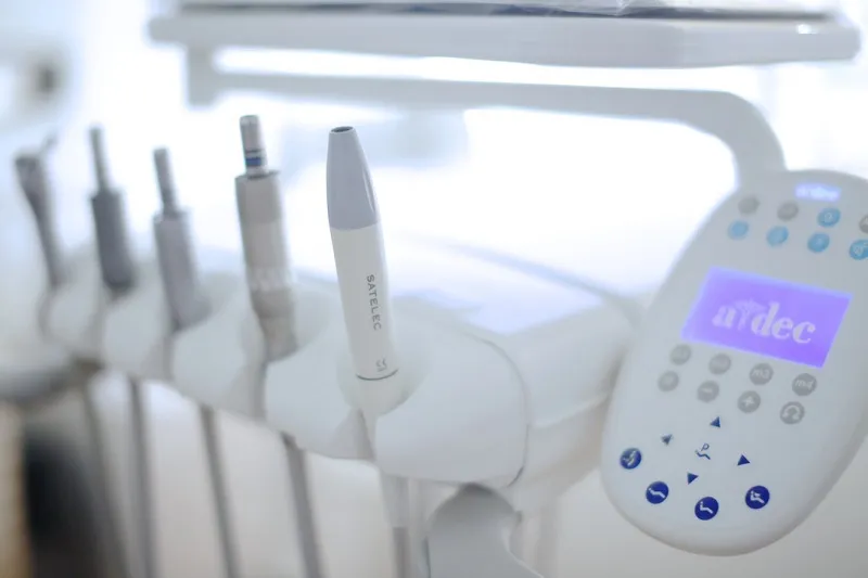 Dental equipment